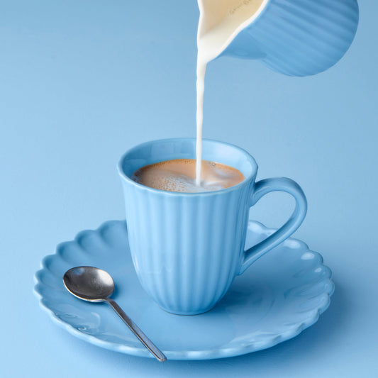 Becher mit Rillen
